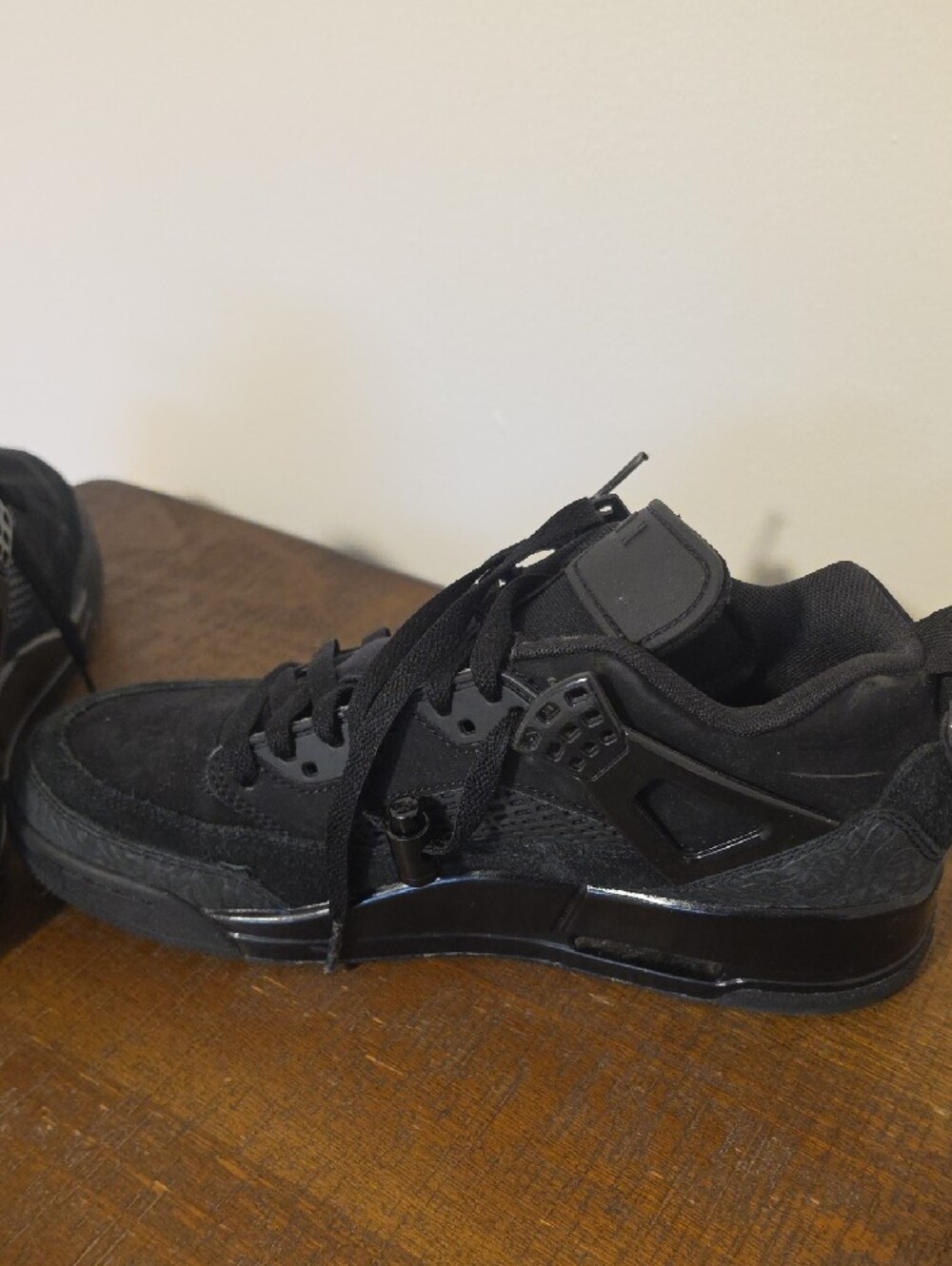 Jordan 4 Retro Men’s Black Low-Top Sneaker...Black Cat - Picture 6 of 7